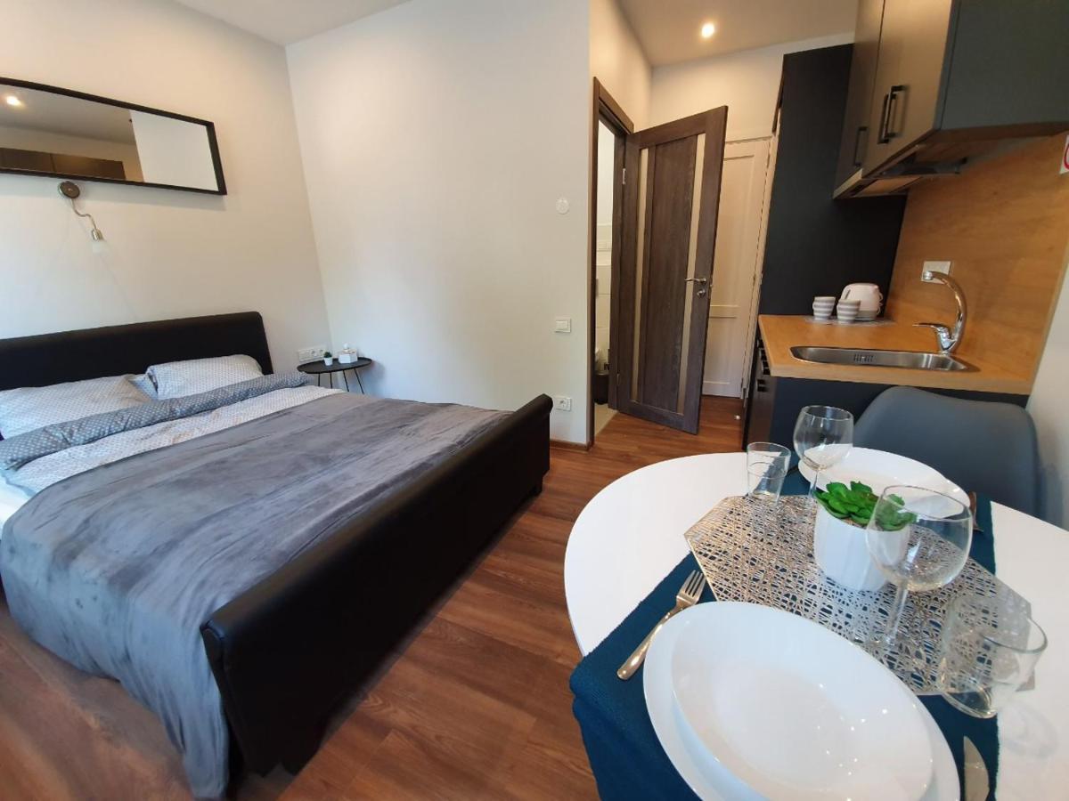 Oak House Apartments 考纳斯 外观 照片