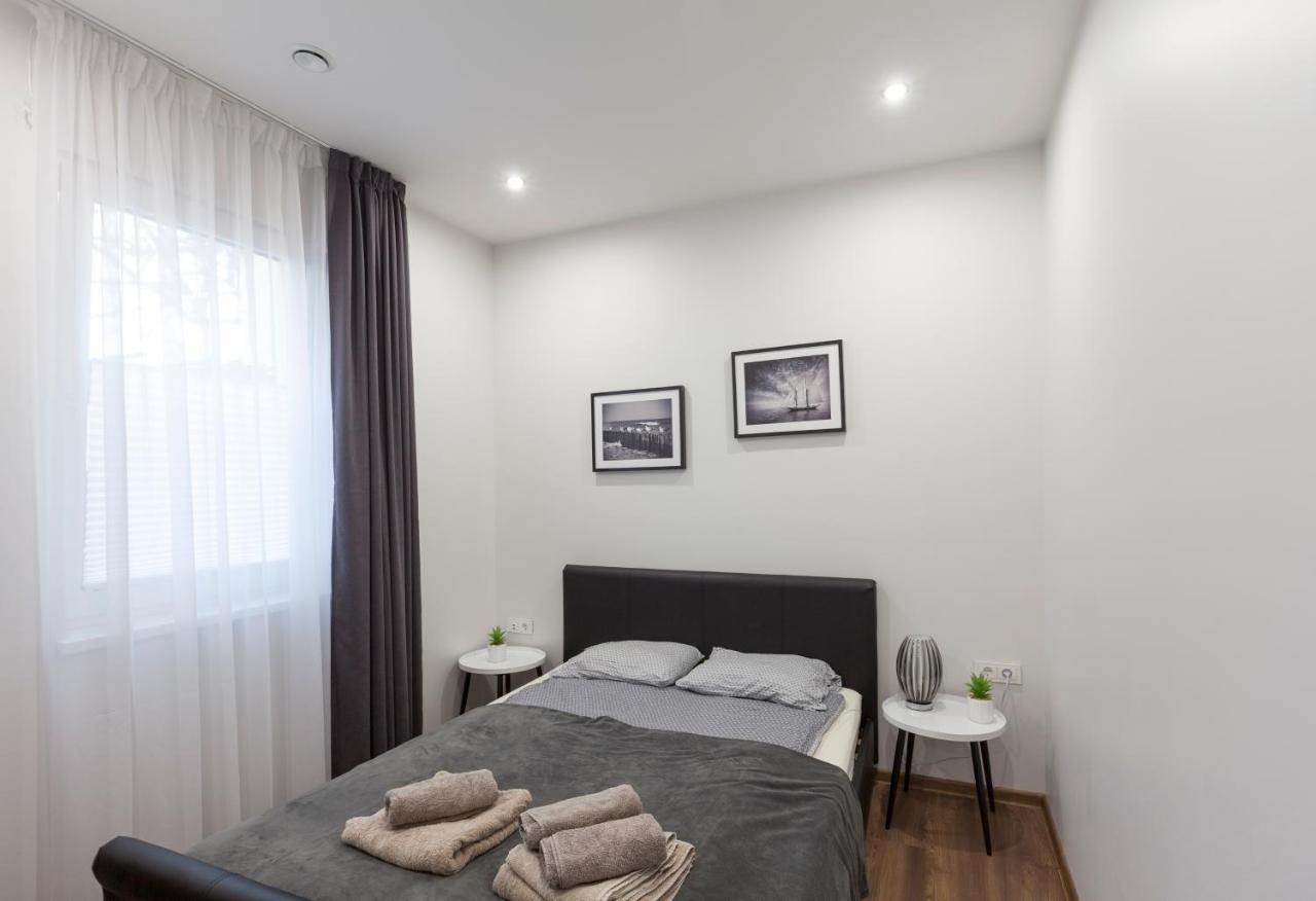 Oak House Apartments 考纳斯 外观 照片