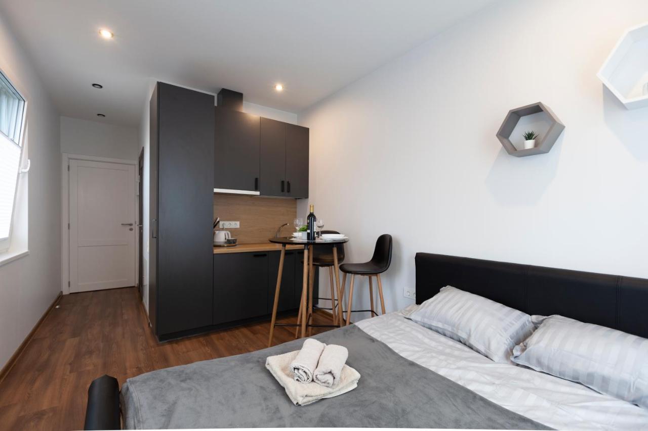 Oak House Apartments 考纳斯 外观 照片