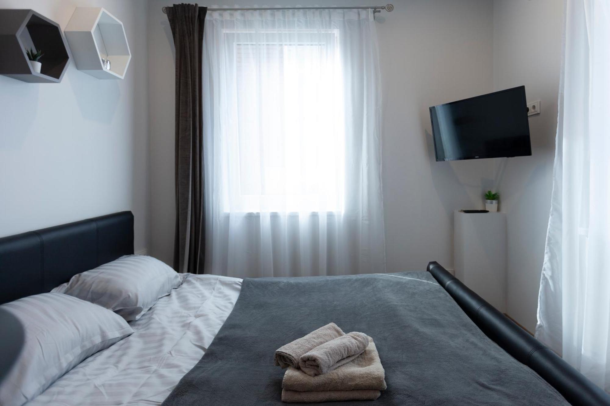 Oak House Apartments 考纳斯 外观 照片